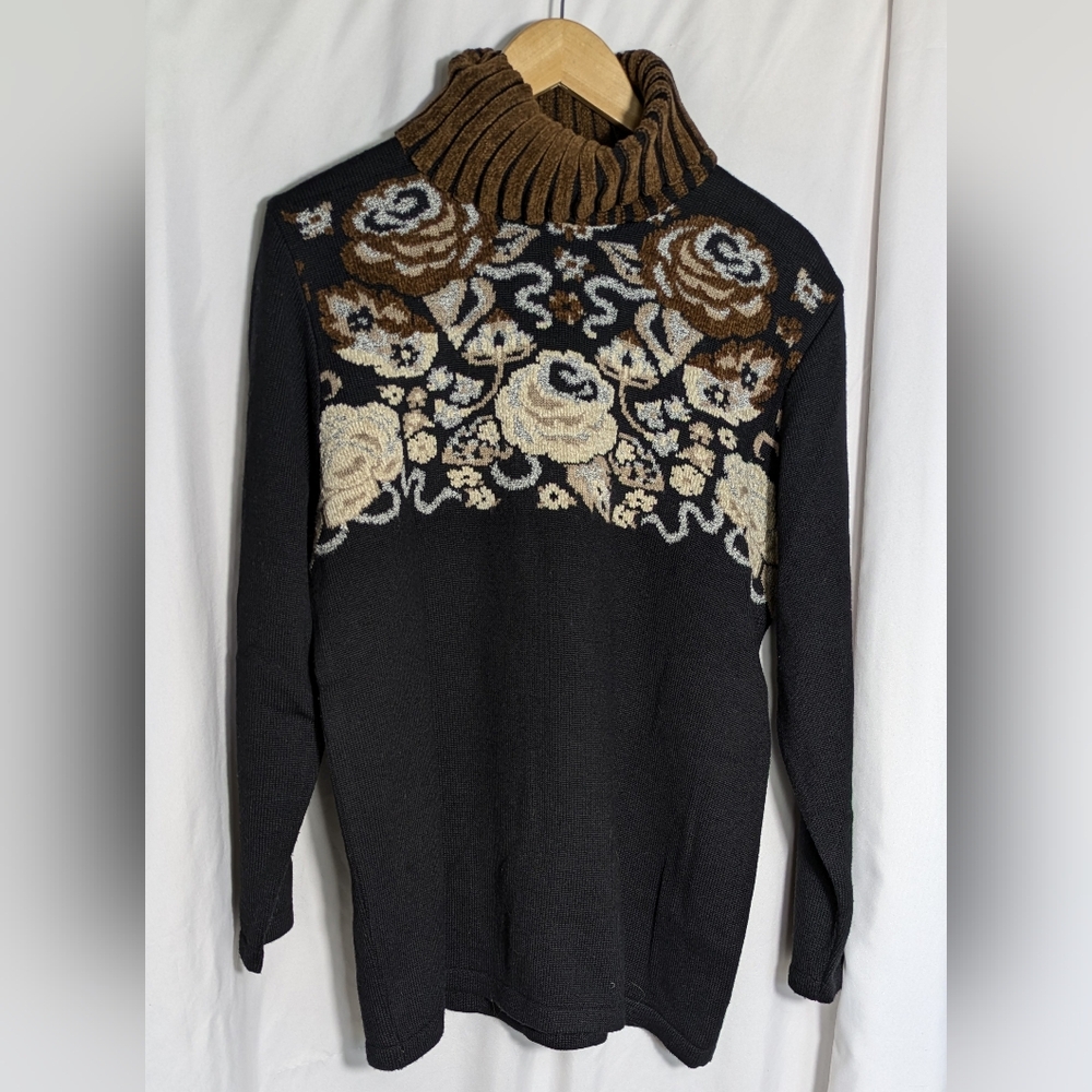 Women's ANGEL wool blend winter sweater, black,‎ brown & gray floral| Sz M